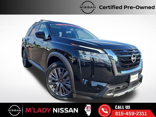 Super Black 2024 Nissan Pathfinder SL 4WD