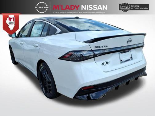 Aspen White Tricoat/Super Black 2026 Nissan Sentra SR