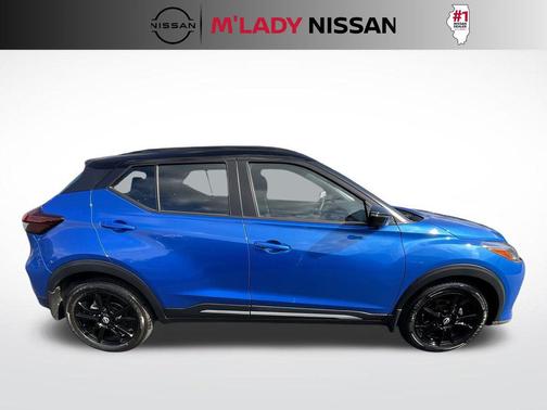 2023 Nissan Kicks SR