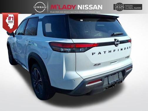 Everest White Pearl Tricoat 2026 Nissan Pathfinder Platinum