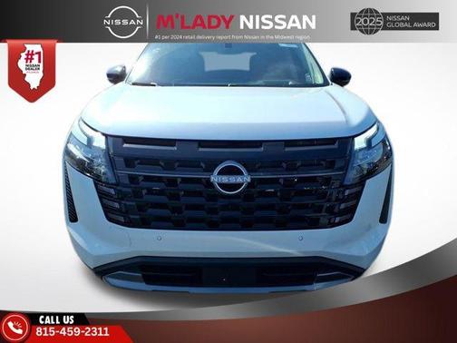 Everest White Pearl Tricoat 2026 Nissan Pathfinder Platinum