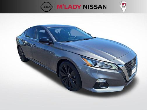 Gun Metallic 2022 Nissan Altima SR FWD