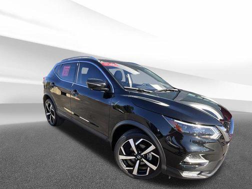 2022 Nissan Rogue Sport SL
