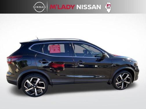 2022 Nissan Rogue Sport SL