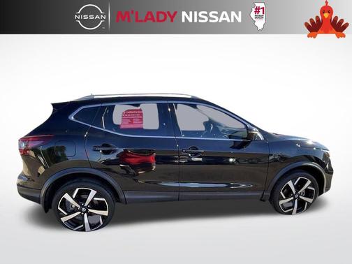2022 Nissan Rogue Sport SL