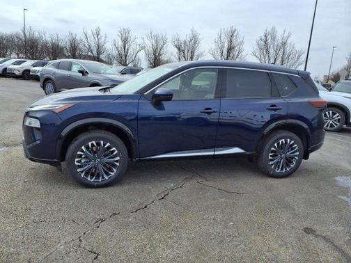 2025 Nissan Rogue Platinum