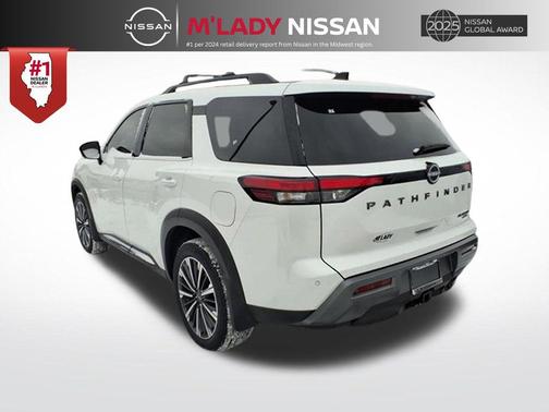 Everest White Pearl Tricoat 2026 Nissan Pathfinder Platinum