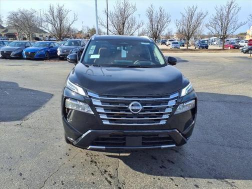 2025 Nissan Rogue Platinum