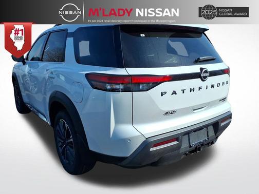 Everest White Pearl Tricoat 2026 Nissan Pathfinder Platinum