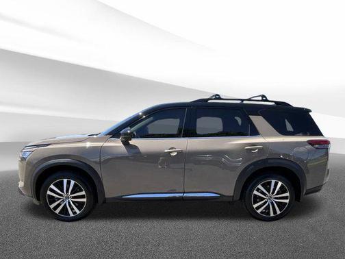 2024 Nissan Pathfinder Platinum 4WD