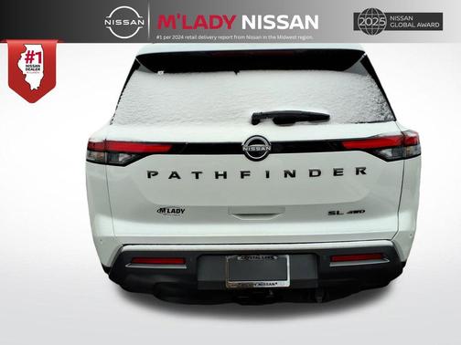 2026 Nissan Pathfinder SL