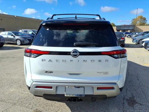 2025 Nissan Pathfinder Platinum 4WD