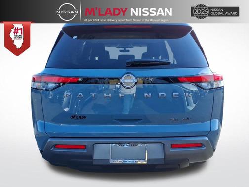 2026 Nissan Pathfinder SL
