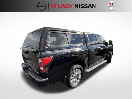 2020 Nissan Titan SL