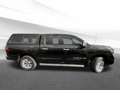 2020 Nissan Titan SL