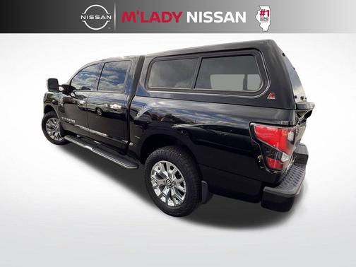 2020 Nissan Titan SL