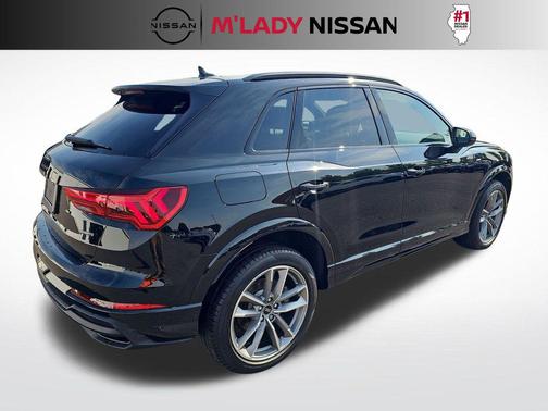 Mythos Black Metallic 2025 Audi Q3 Premium 45 TFSI S line quattro Tiptronic