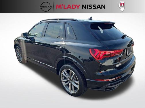 Mythos Black Metallic 2025 Audi Q3 Premium 45 TFSI S line quattro Tiptronic