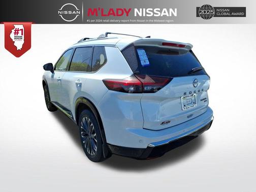 Everest White Pearl Tricoat 2026 Nissan Rogue Platinum