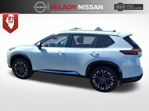 Everest White Pearl Tricoat 2026 Nissan Rogue Platinum