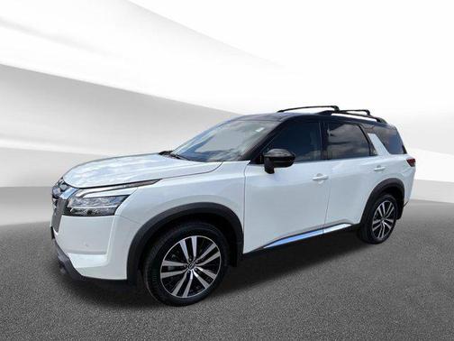 2023 Nissan Pathfinder Platinum 4WD