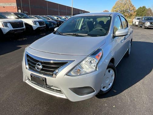 2016 Nissan Versa 1.6 S+