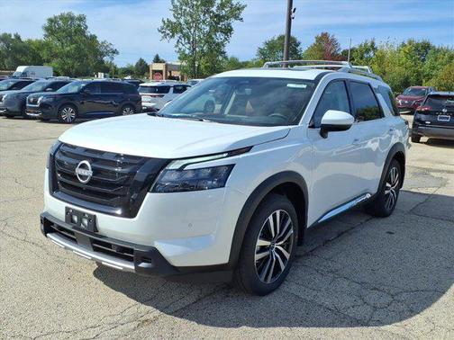 2025 Nissan Pathfinder Platinum 4WD