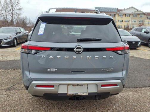 2025 Nissan Pathfinder Platinum 4WD