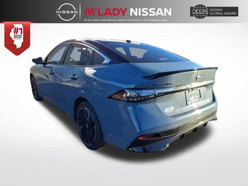 Atlantic Gray Metallic/Super Black 2026 Nissan Sentra SR