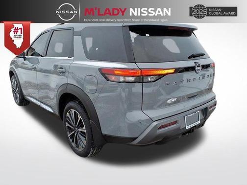 Boulder Gray Pearl 2026 Nissan Pathfinder Platinum