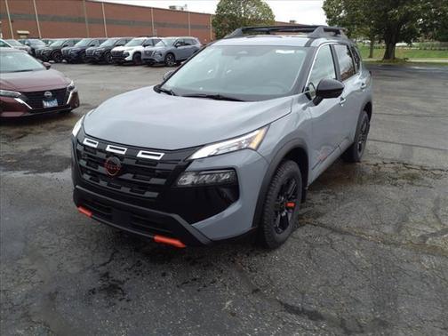 2025 Nissan Rogue Rock Creek