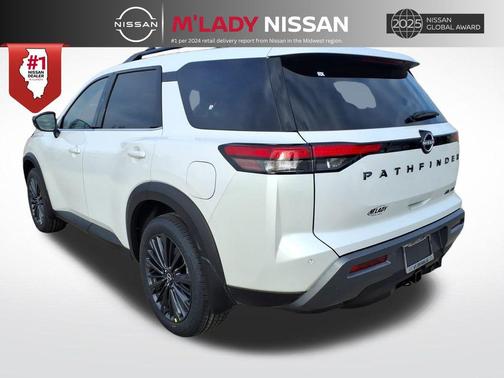 2026 Nissan Pathfinder SL