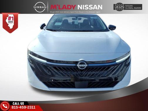 Aspen White Tricoat 2026 Nissan Sentra SR