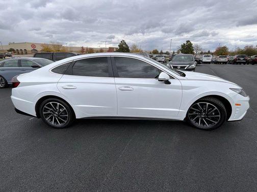 2021 Hyundai SONATA Limited