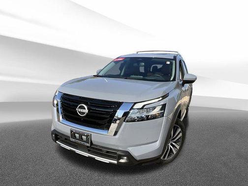 2022 Nissan Pathfinder Platinum 4WD