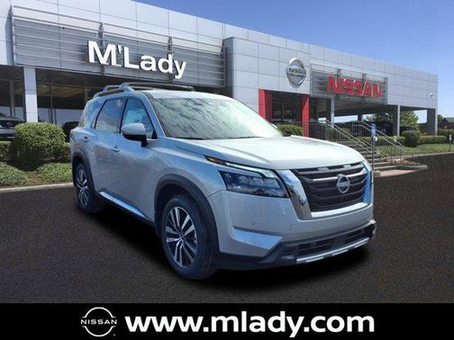 2025 Nissan Pathfinder Platinum 4WD