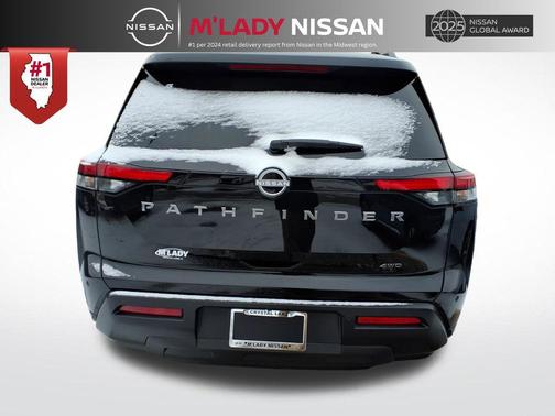 2026 Nissan Pathfinder SV