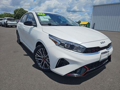 Snow White Pearl 2022 Kia Forte GT-Line