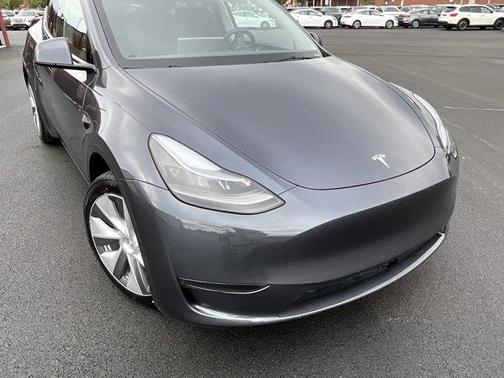 2023 Tesla Model Y Long Range AWD
