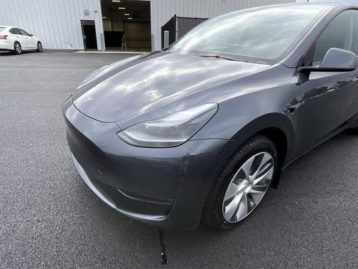 2023 Tesla Model Y Long Range AWD
