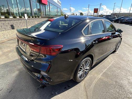 2022 Kia Forte GT-Line