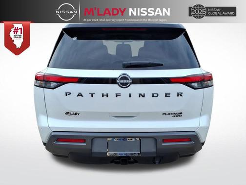 2026 Nissan Pathfinder Platinum