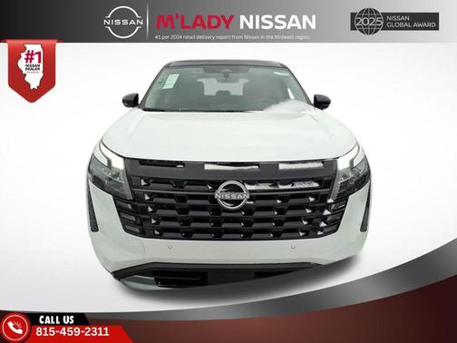 Everest White Pearl Tricoat/Super Black 2026 Nissan Pathfinder Platinum