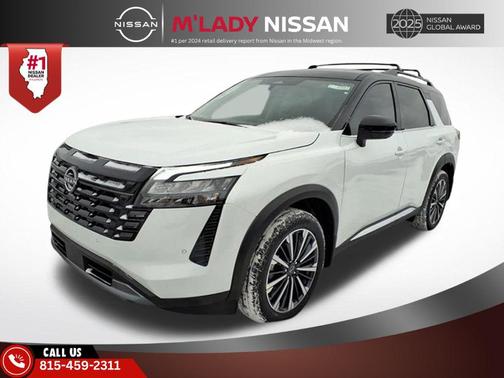 Everest White Pearl Tricoat/Super Black 2026 Nissan Pathfinder Platinum