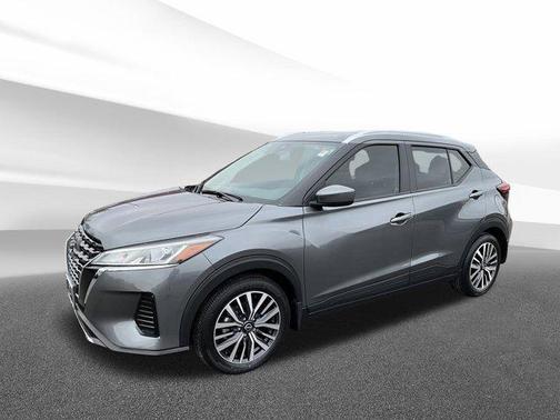 2022 Nissan Kicks SV