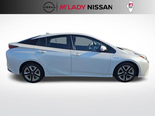 Blizzard Pearl 2018 Toyota Prius Four Touring