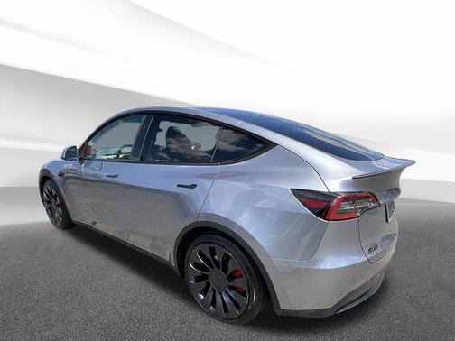 2024 Tesla Model Y Performance Dual Motor All-Wheel Drive