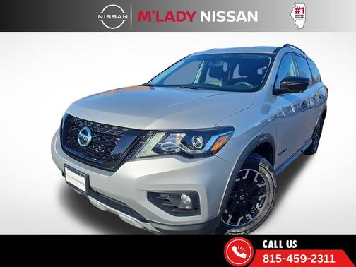 2019 Nissan Pathfinder SL