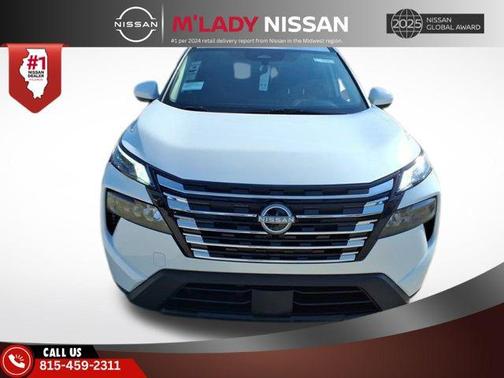 Everest White Pearl Tricoat 2026 Nissan Rogue SV
