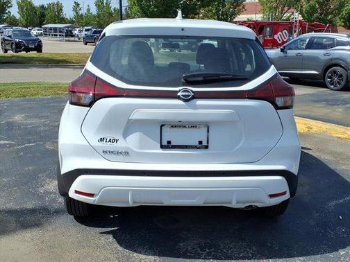 2025 Nissan Kicks S